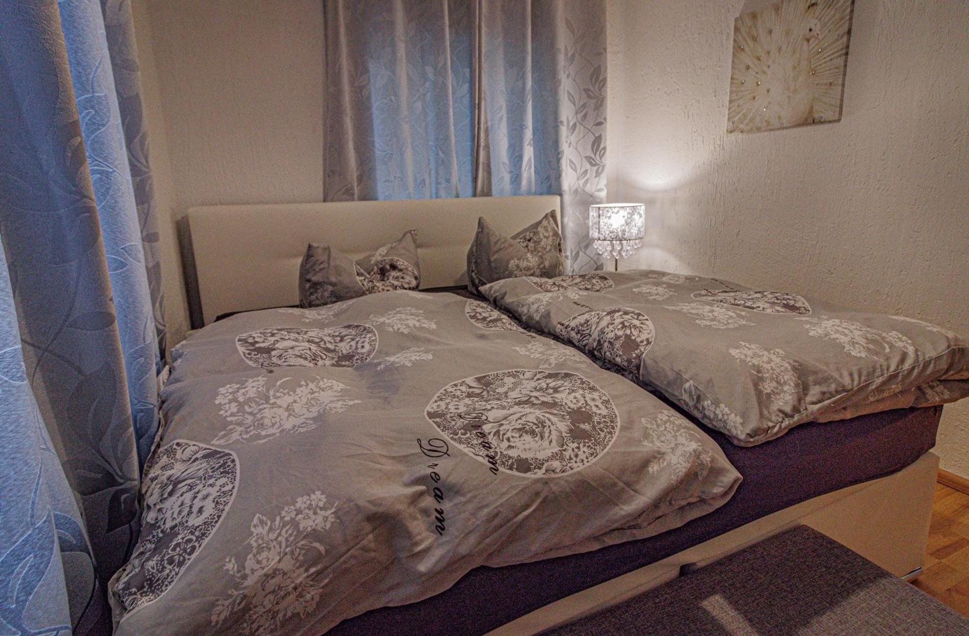 Wohnen Ueber Einem Mediterranen Restaurant,Apartment 2 Oder 3 Lipcse Kültér fotó