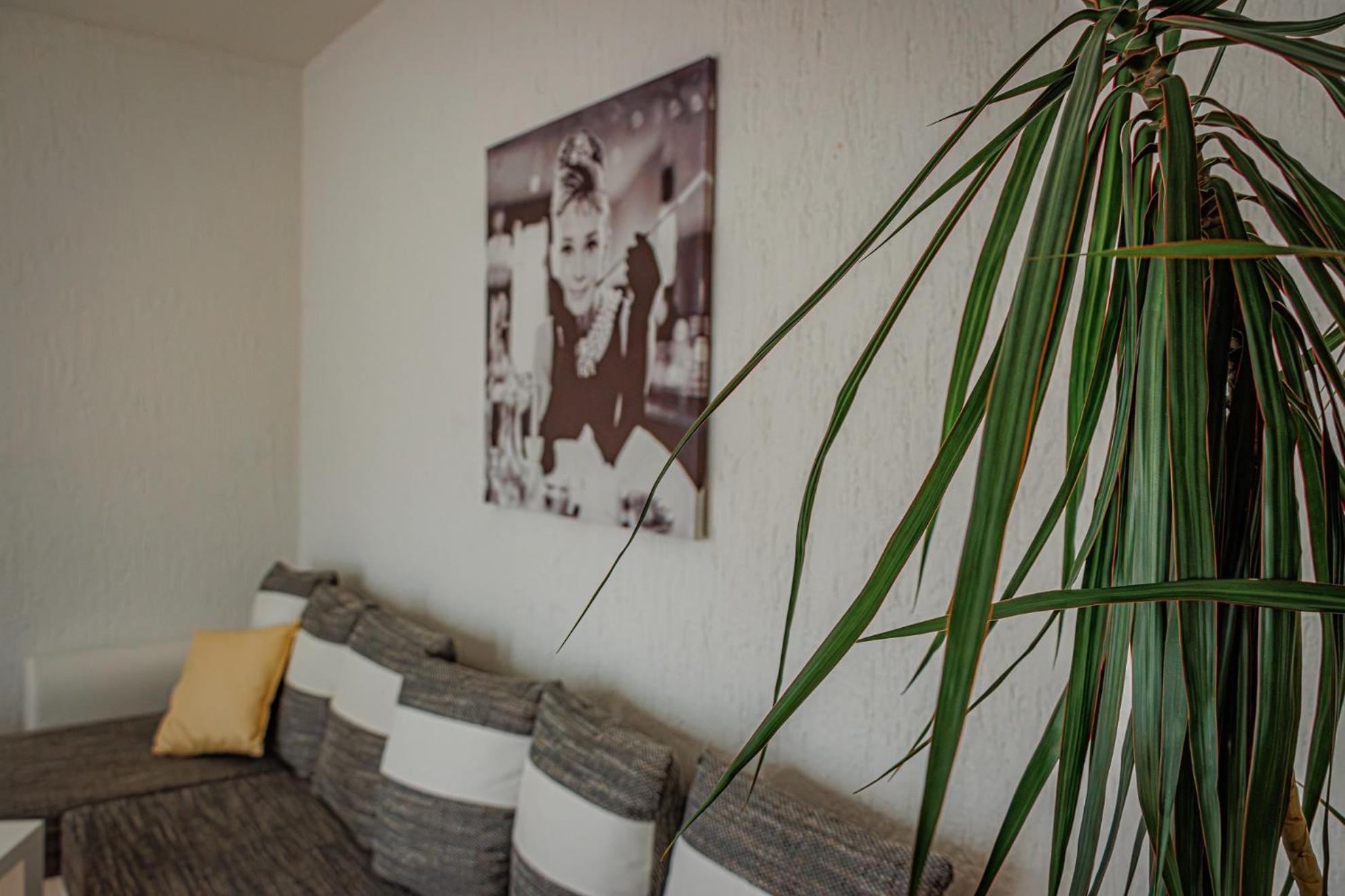 Wohnen Ueber Einem Mediterranen Restaurant,Apartment 2 Oder 3 Lipcse Kültér fotó