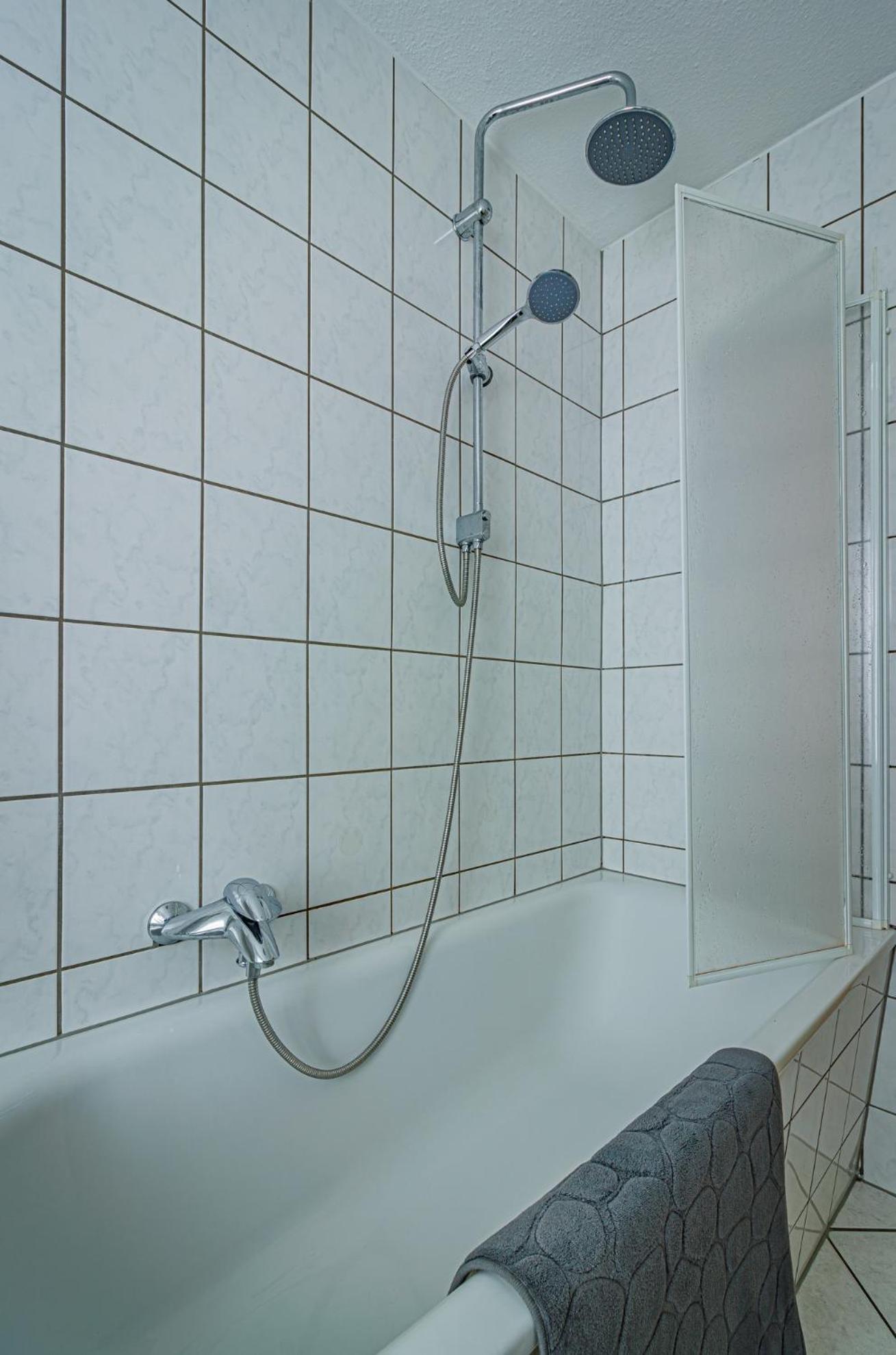 Wohnen Ueber Einem Mediterranen Restaurant,Apartment 2 Oder 3 Lipcse Kültér fotó