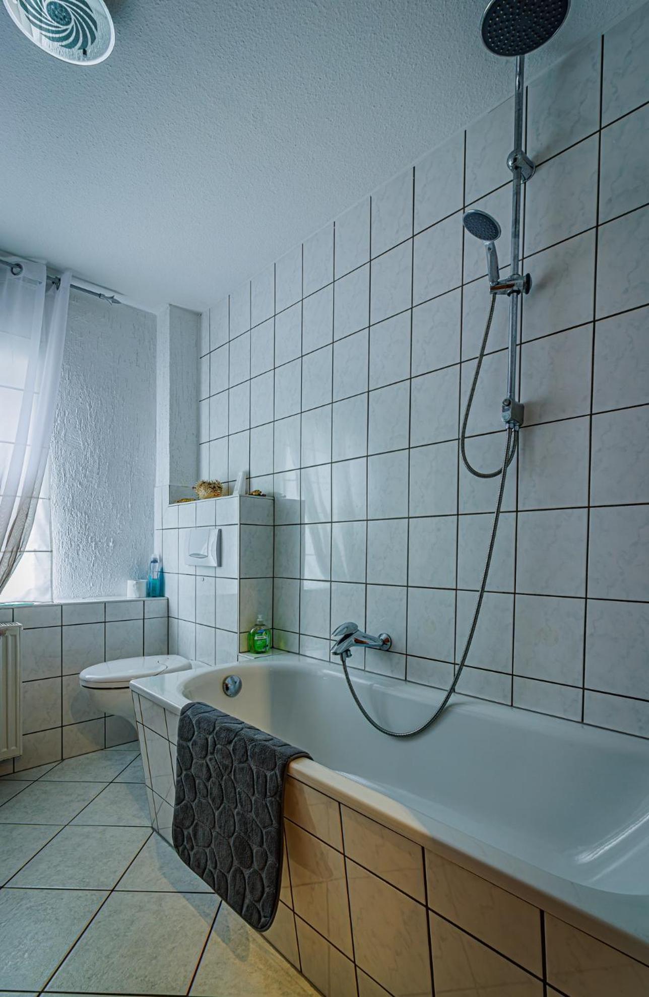 Wohnen Ueber Einem Mediterranen Restaurant,Apartment 2 Oder 3 Lipcse Kültér fotó