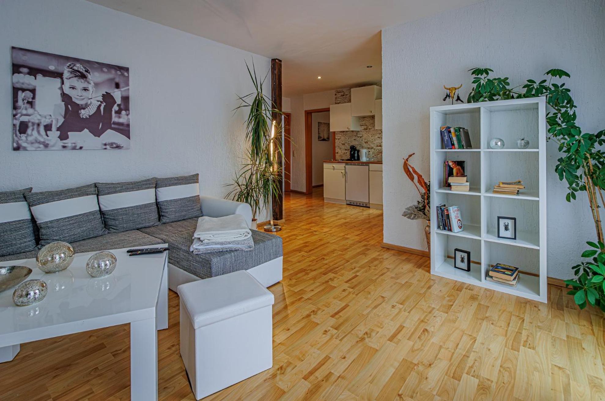Wohnen Ueber Einem Mediterranen Restaurant,Apartment 2 Oder 3 Lipcse Kültér fotó