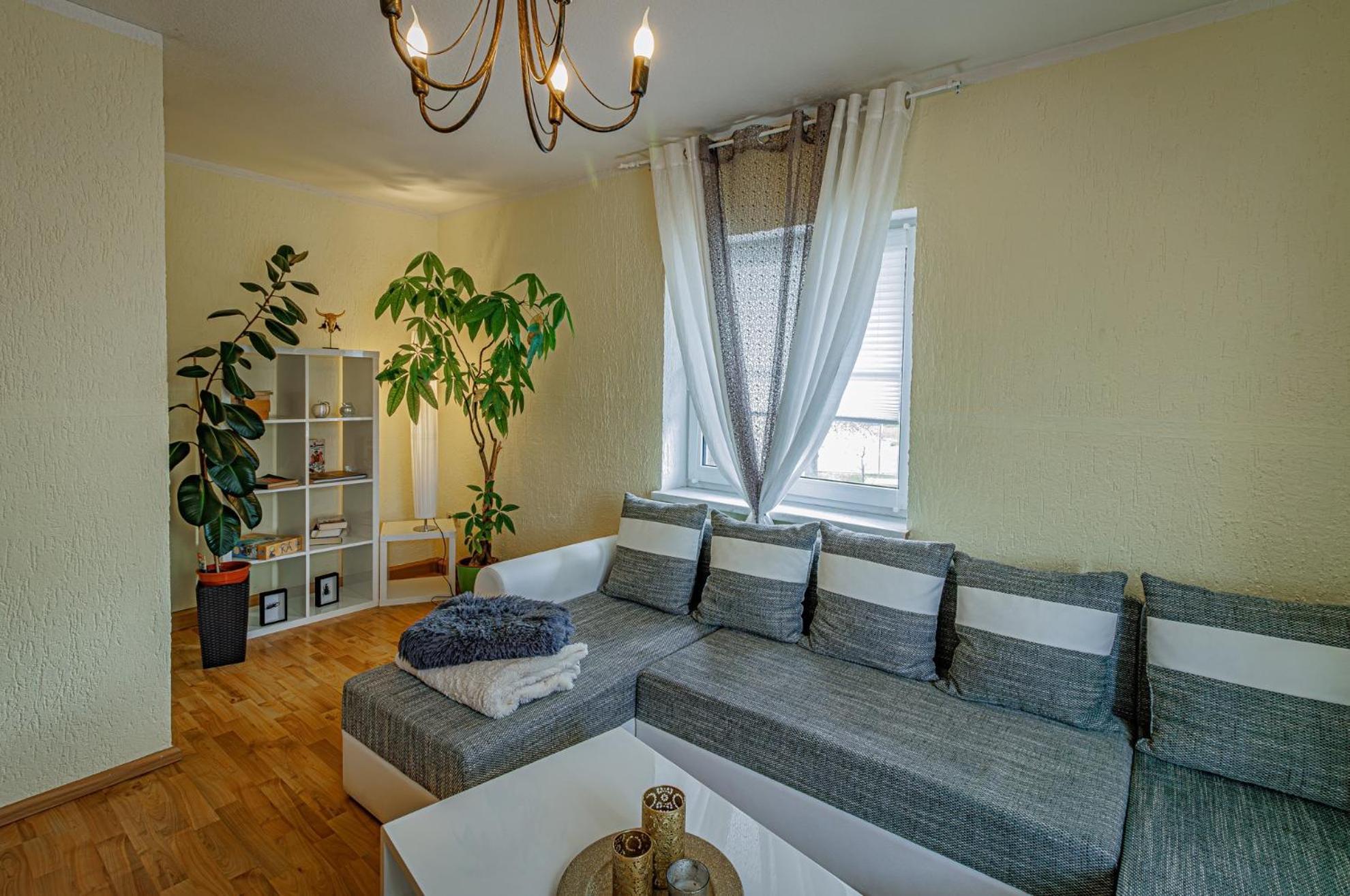 Wohnen Ueber Einem Mediterranen Restaurant,Apartment 2 Oder 3 Lipcse Kültér fotó