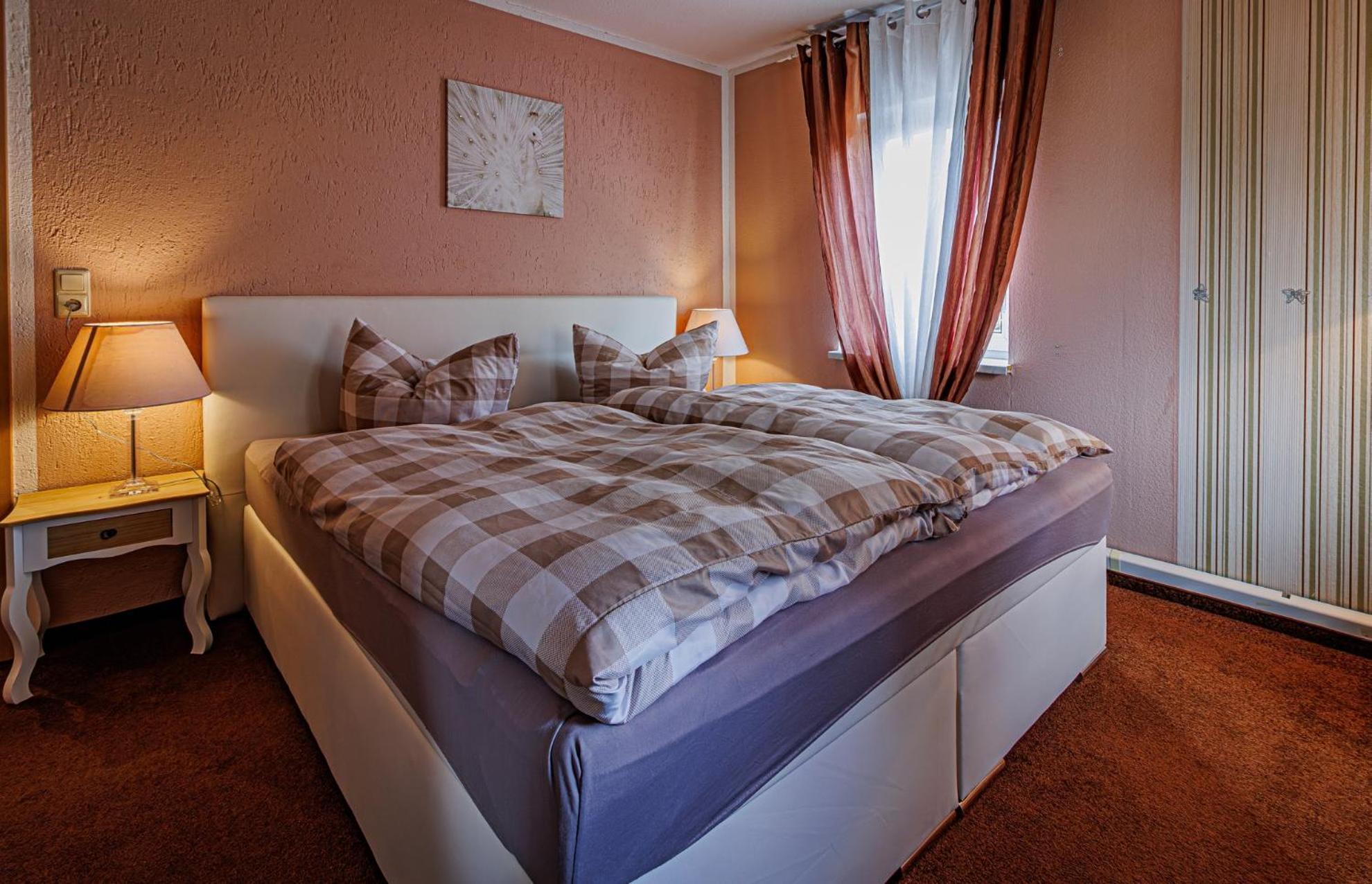Wohnen Ueber Einem Mediterranen Restaurant,Apartment 2 Oder 3 Lipcse Kültér fotó