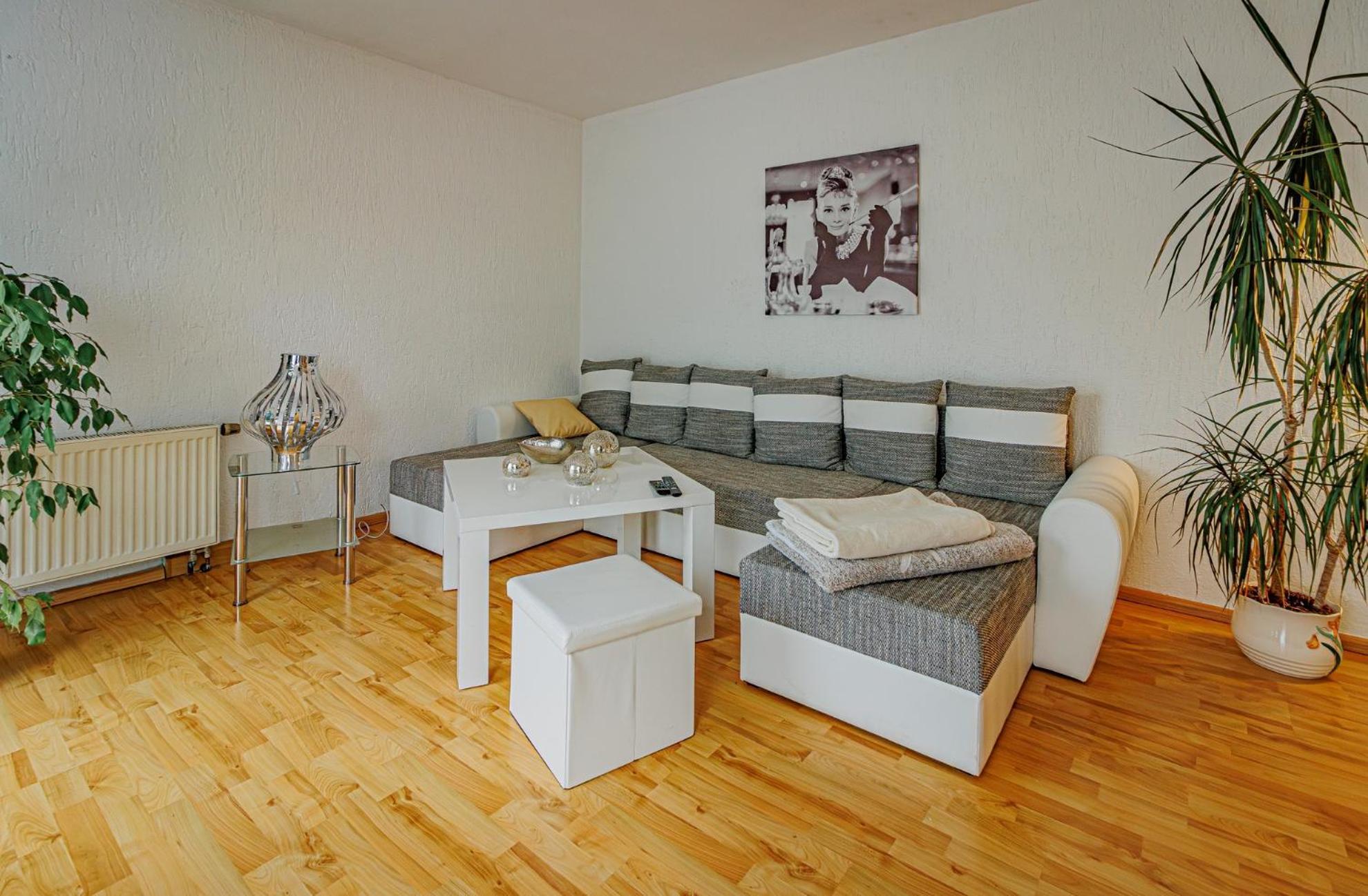 Wohnen Ueber Einem Mediterranen Restaurant,Apartment 2 Oder 3 Lipcse Kültér fotó