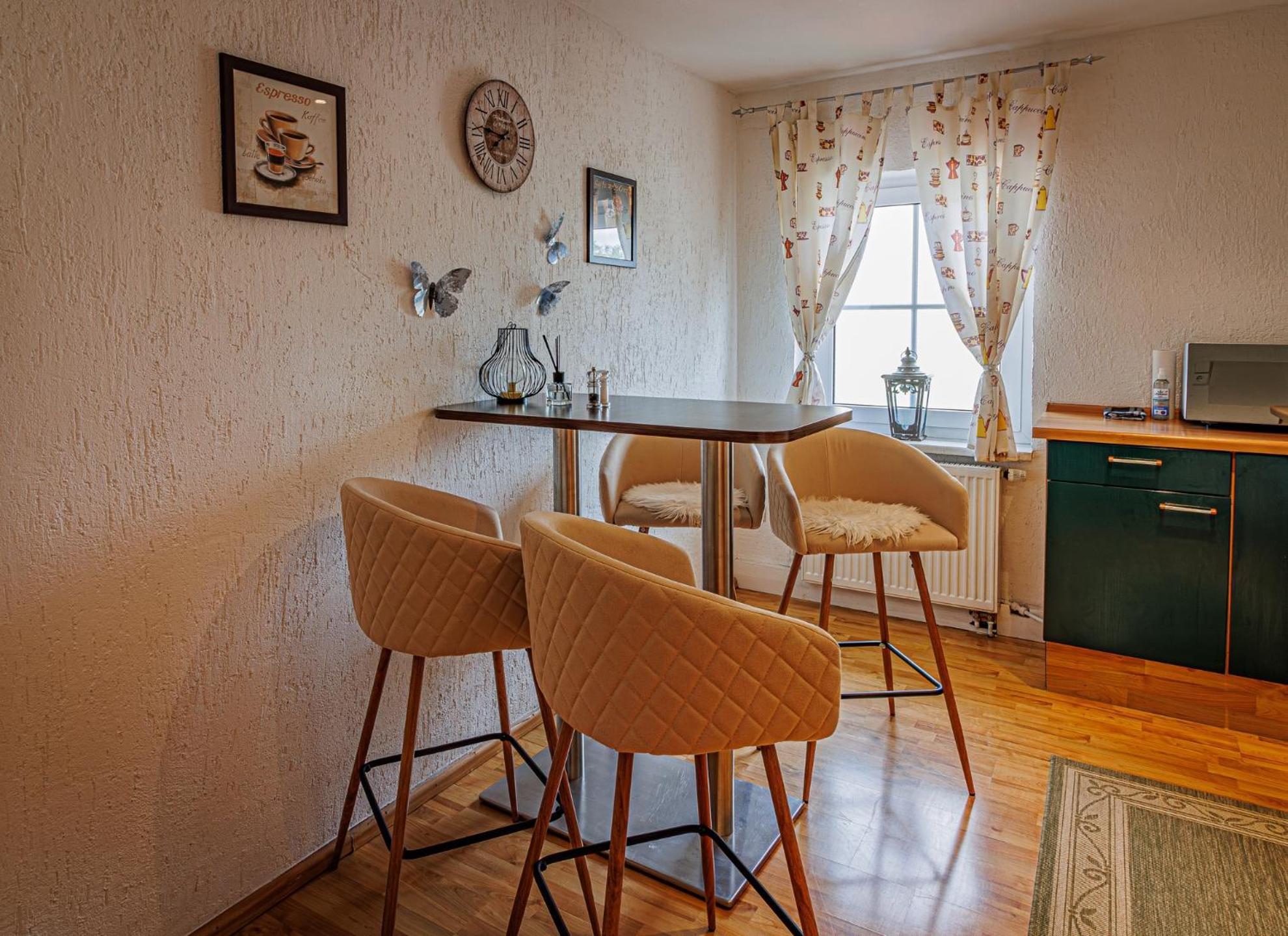 Wohnen Ueber Einem Mediterranen Restaurant,Apartment 2 Oder 3 Lipcse Kültér fotó